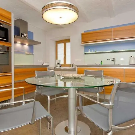 Julius App 2 Stylische * Херингсдорф