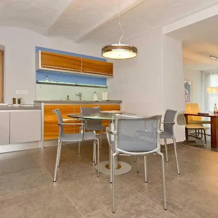 Julius App 2 Stylische Херингсдорф